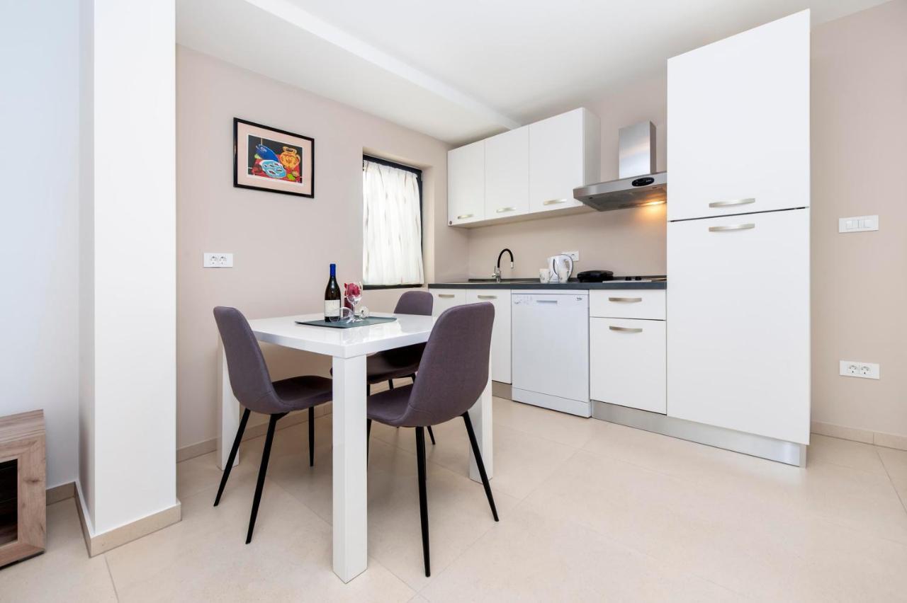 Apartments Katarina Rovinj Eksteriør billede